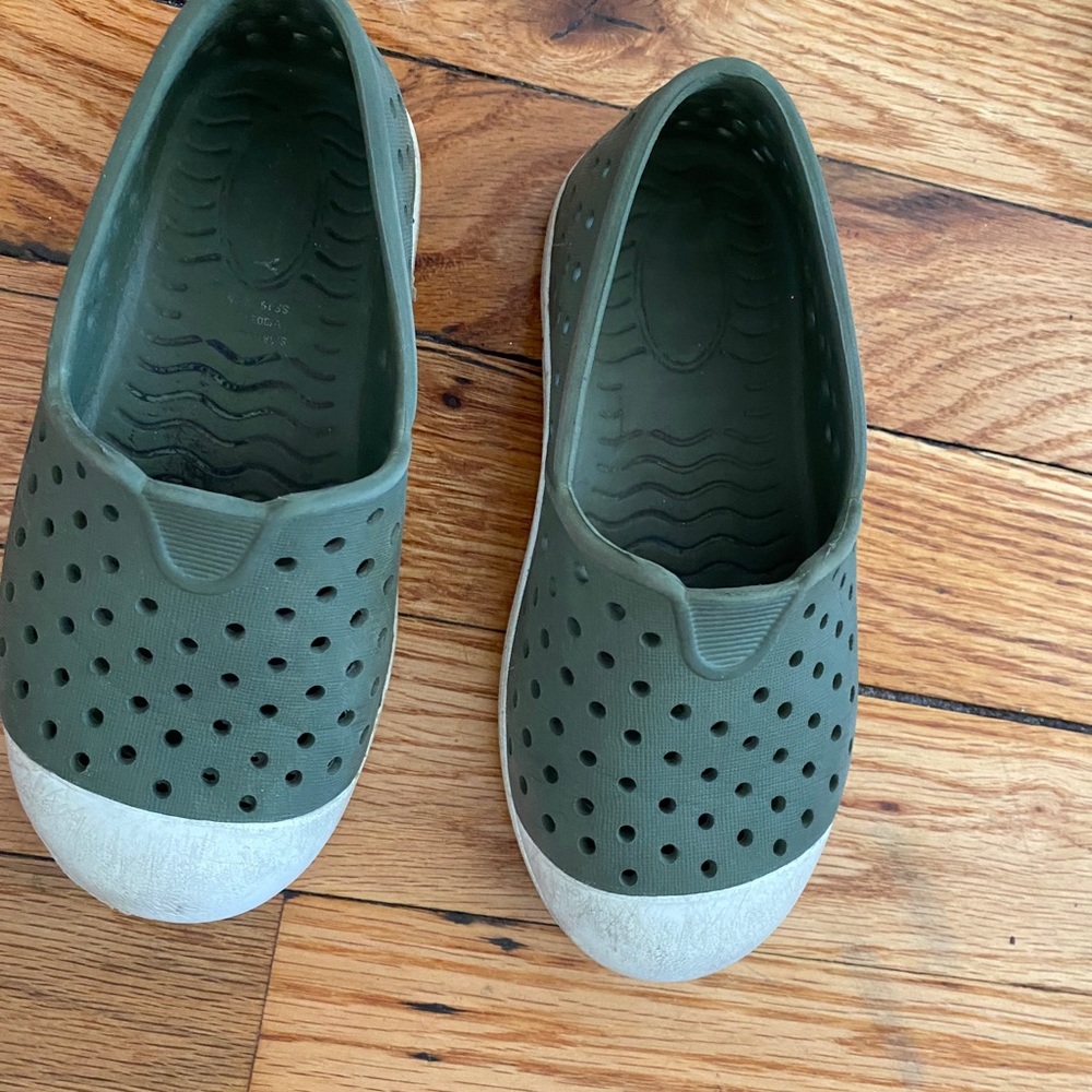 Toddler sandal size 8